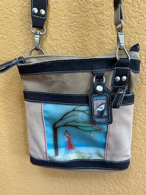 Sherpani Vintage Crossbody Bag with Lovers' Print - Beige & Black